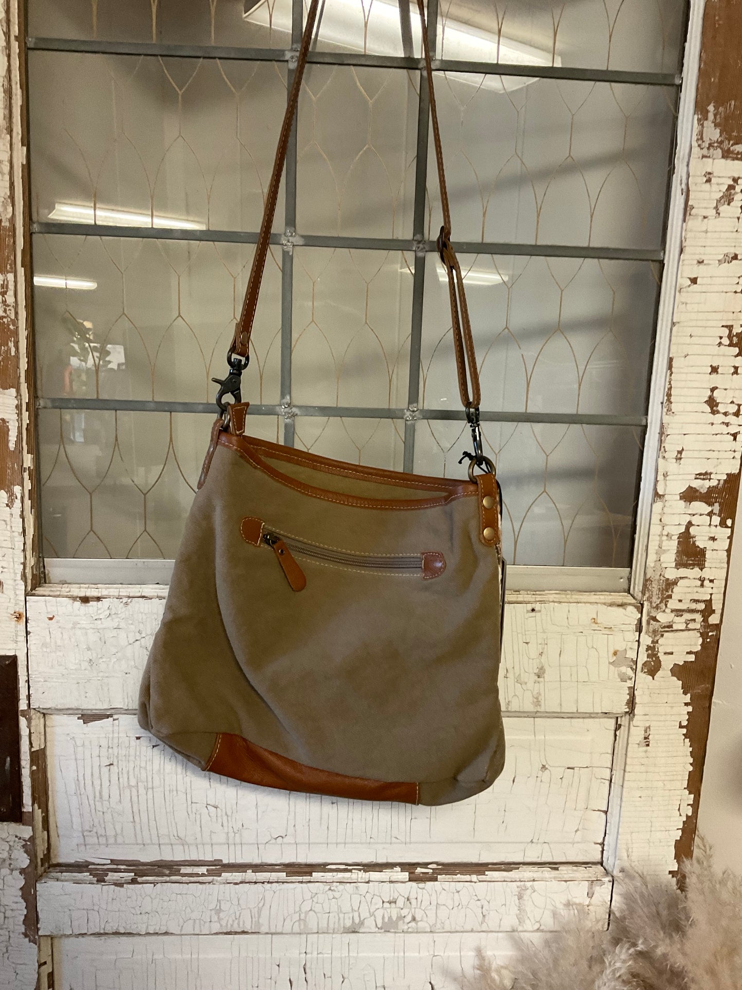 Cowhide Dreamin’ Crossbody